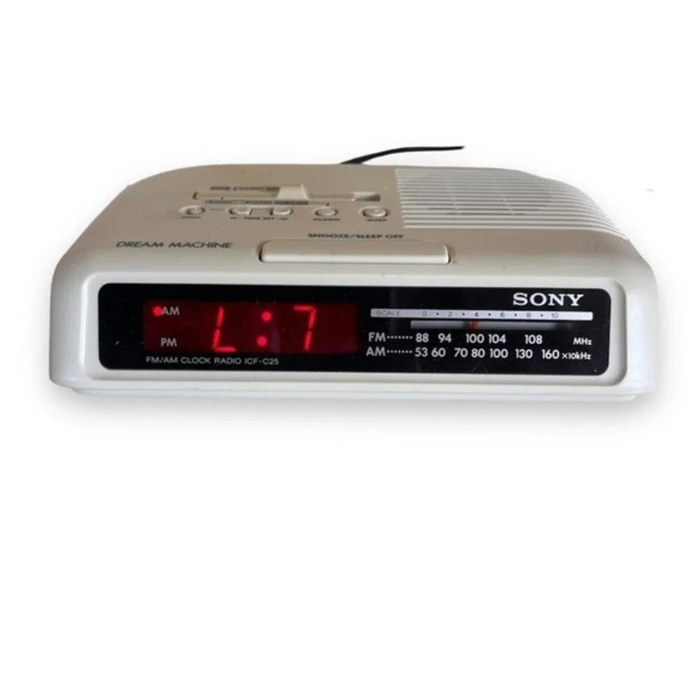 Vintage Sony Dream Machine Clock Radio Battery Backup Model ICF C25 READ DESCRIP